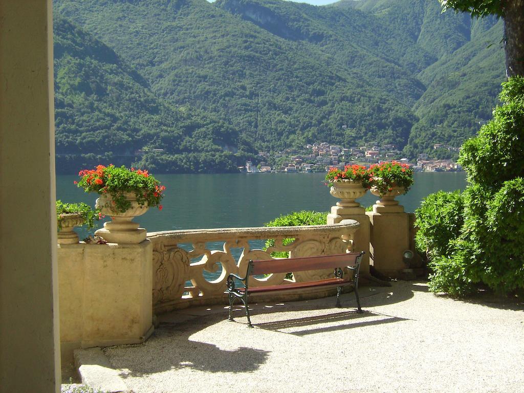 Charming Glicine And Azalea House Art And Colour With Lakeview Cadenabbia Pokoj fotografie