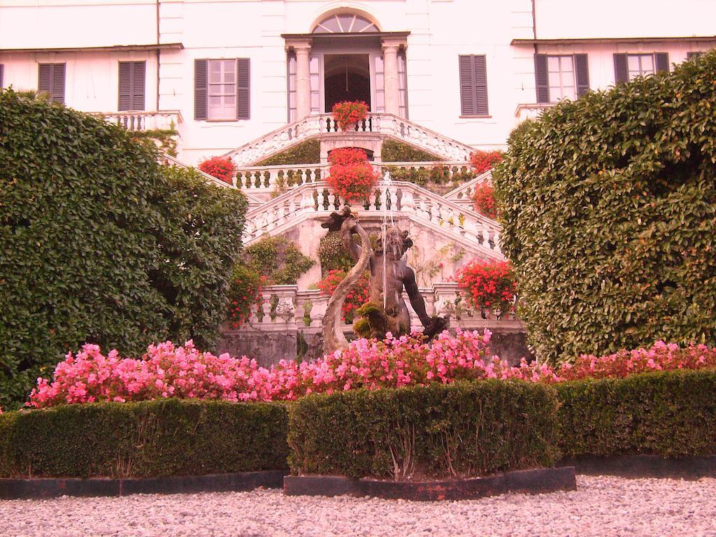 Charming Glicine And Azalea House Art And Colour With Lakeview Cadenabbia Pokoj fotografie